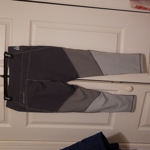 nwt cropped leggings jadelynn brooke (B1-16) - Picture 2 of 9